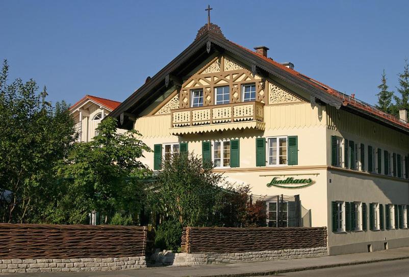 Landhaus Cafe Restaurant & Hotel Волфратсхаузен Екстериор снимка